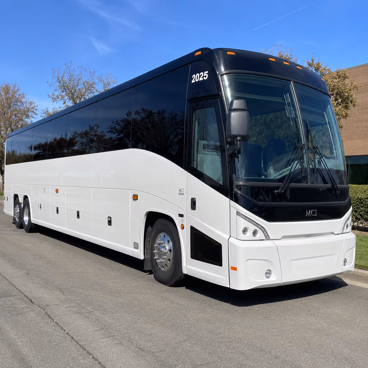 healthcare and shift change shuttle services in longmont