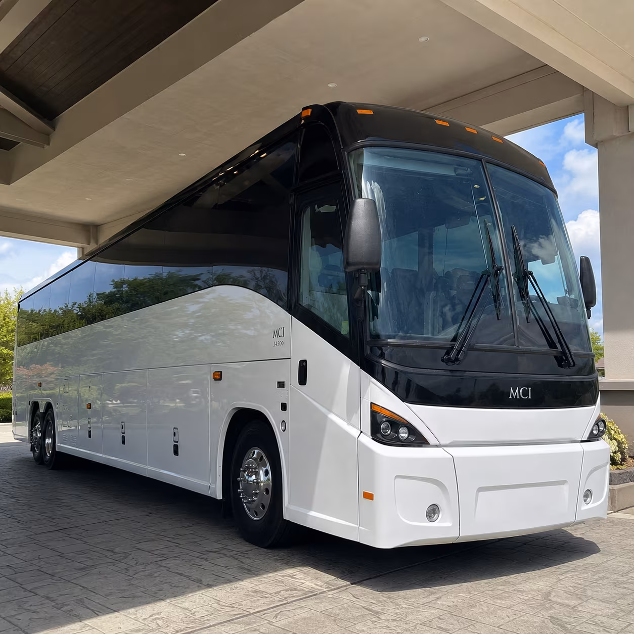 longmont airport shuttles to boulder broomfield and the front range