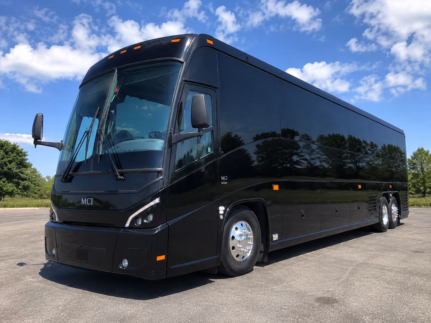 shuttle your guests between longmont hotels and front range venues with ease